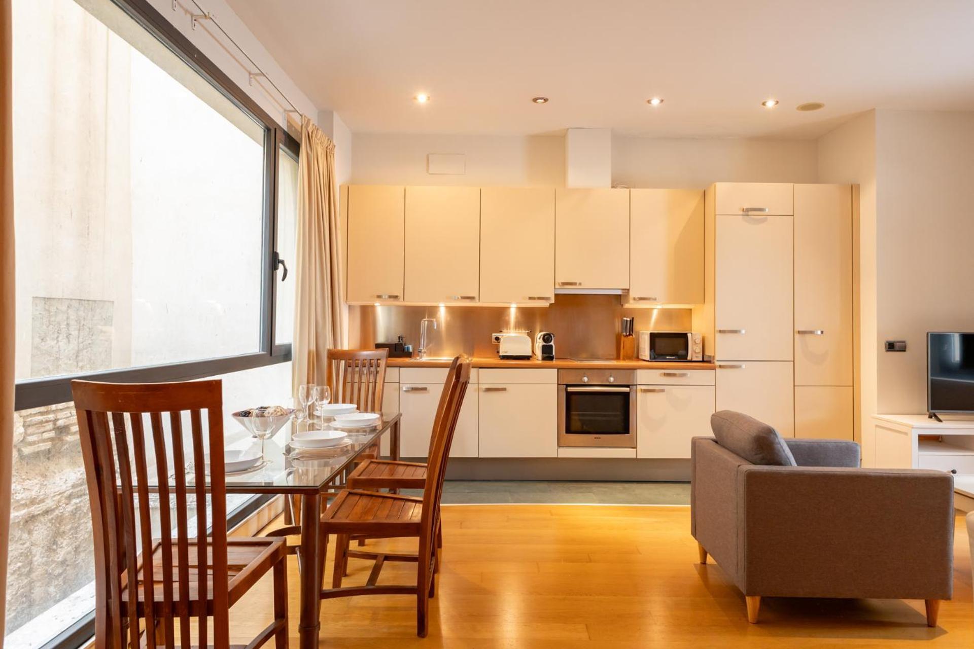 La Maestranza Charming One Or Two Bedrooms Apartments By Ocityzen — Photos 1