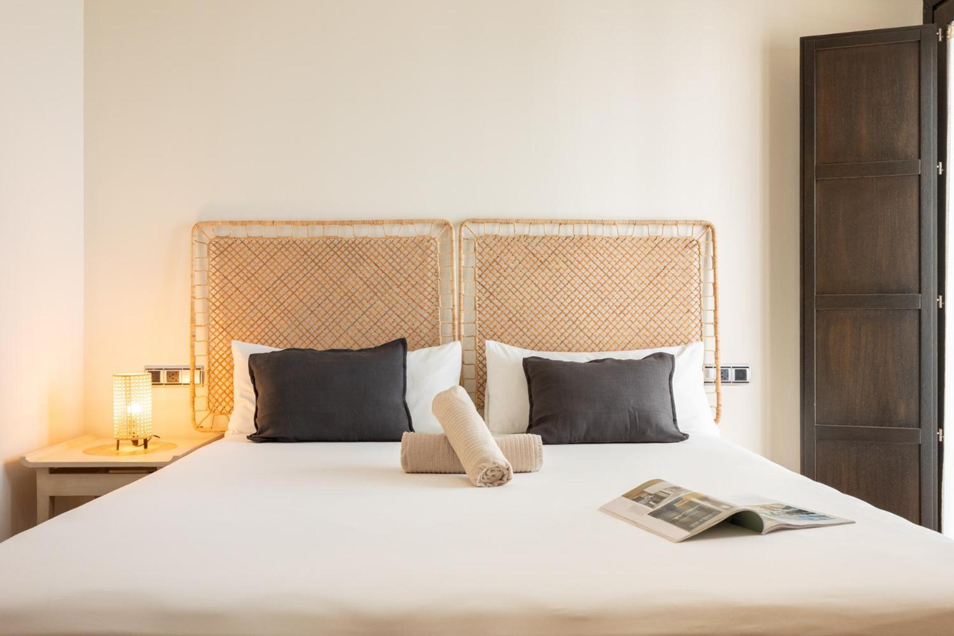 La Maestranza Charming One Or Two Bedrooms Apartments By Ocityzen — Photos 2
